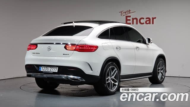Mercedes-Benz GLE-Class W166 2