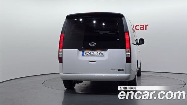 Hyundai Staria 3