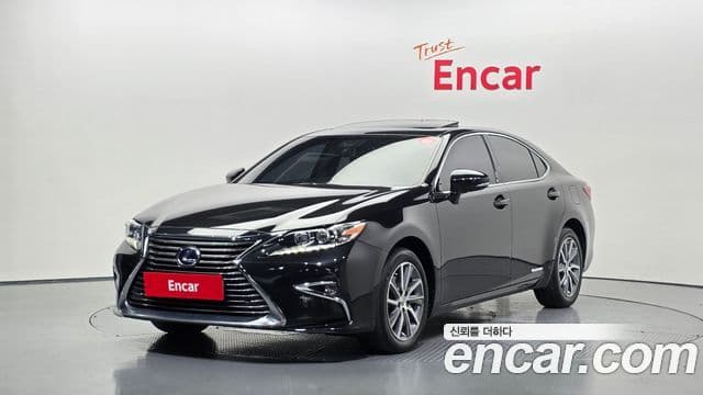 Lexus New ES300h 1