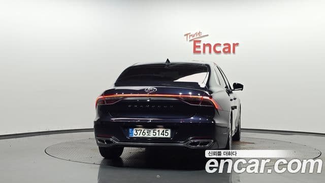 Hyundai The New Grandeur IG Hybrid 4