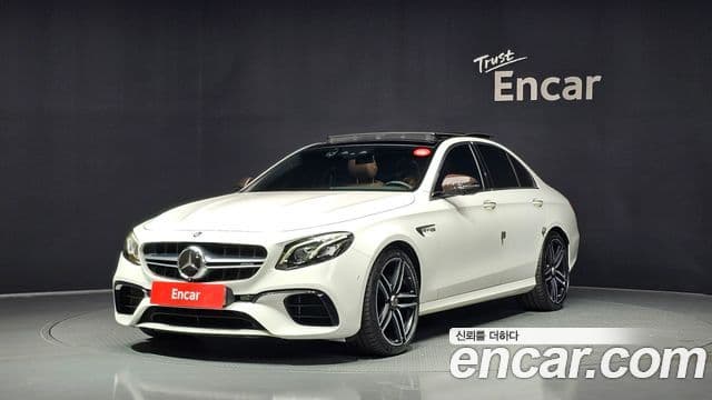Mercedes-Benz E-Class W213 1