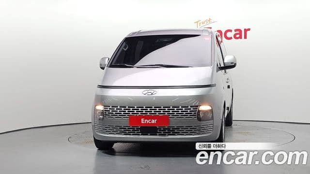 Hyundai Staria 3