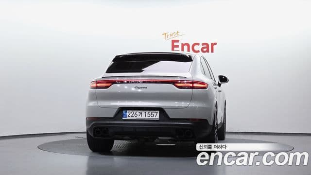 Porsche Cayenne (PO536) 4