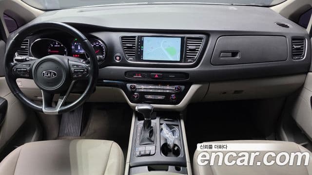 Kia All New Carnival 4