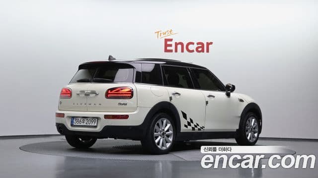 MINI Cooper Clubman 2