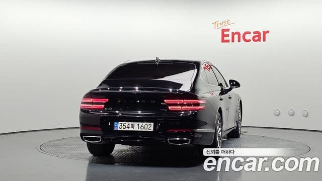 Genesis G80 (RG3) 4