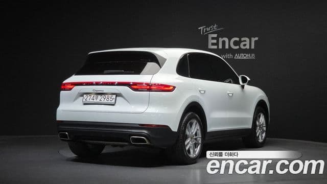 Porsche Cayenne (PO536) 2