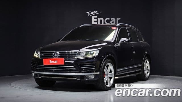 Volkswagen New Touareg 1
