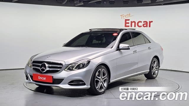 Mercedes-Benz E-Class W212 1