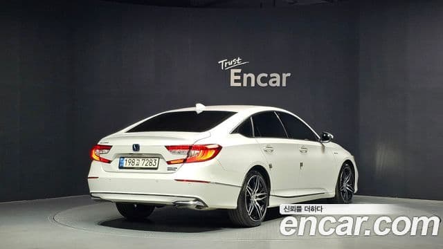 Honda Accord 10th Gen 2