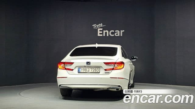 Honda Accord 10th Gen 4