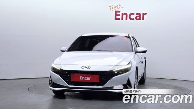 Hyundai Avante (CN7) 3