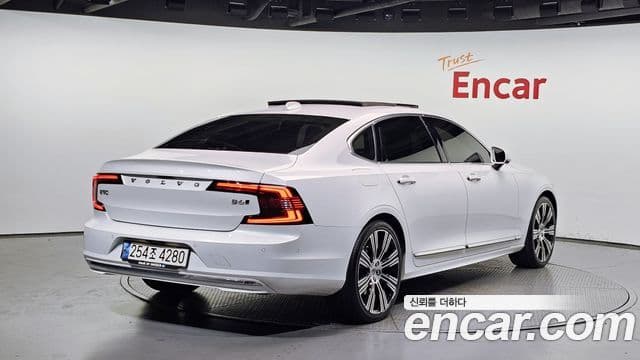 Volvo S90 2