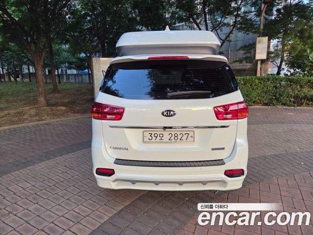 Kia The New Carnival 4