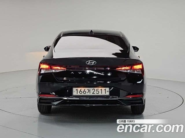 Hyundai Avante (CN7) 2