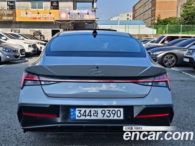 Hyundai The New Avante (CN7) 2