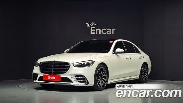 Mercedes-Benz S-Class W223 1
