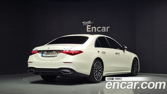 Mercedes-Benz S-Class W223 2