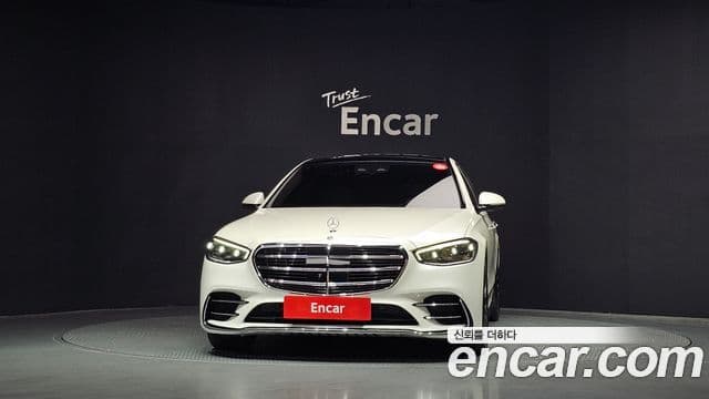 Mercedes-Benz S-Class W223 3