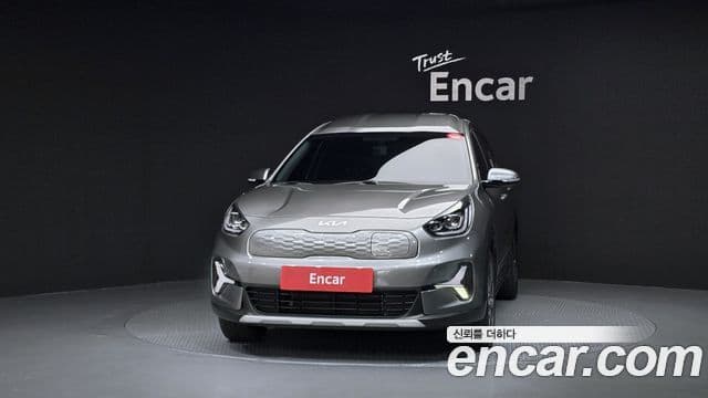 Kia Niro Plus 3
