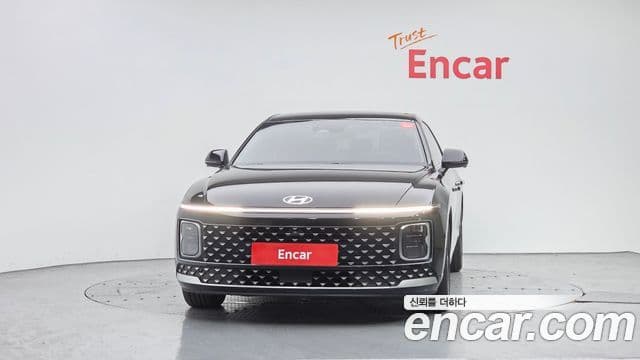 Hyundai Grandeur (GN7) 3