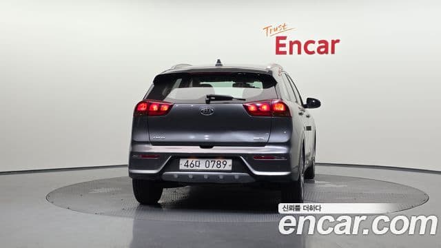 Kia Niro 4
