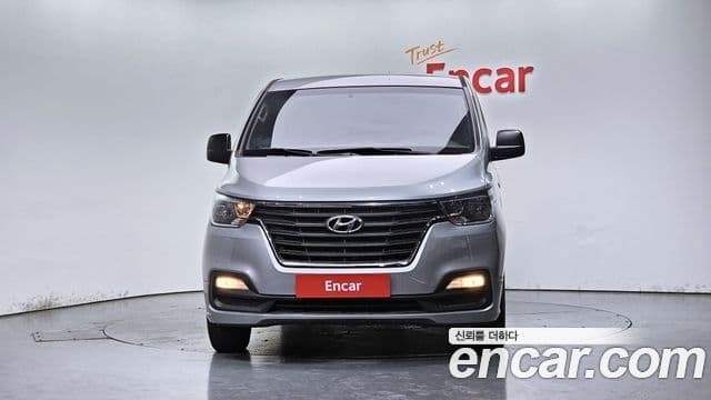 Hyundai The New Grand Starex 3