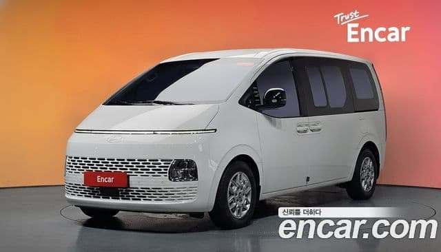 Hyundai Staria — 1