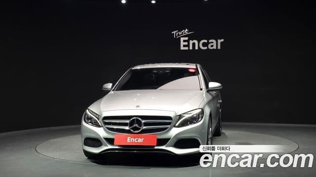 Mercedes-Benz C-Class W205 3