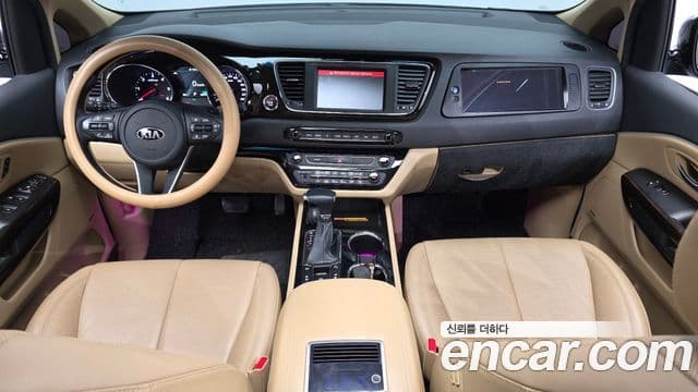 Kia The New Carnival 4