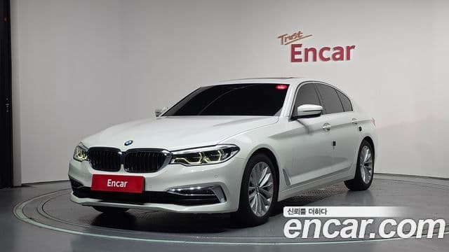 BMW 5 Series (G30)