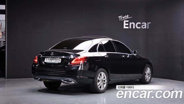 Mercedes-Benz C-Class W205 2