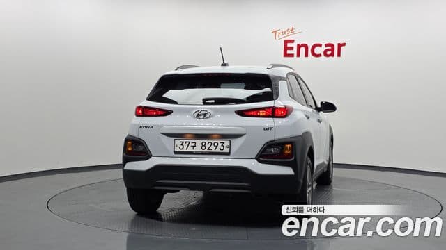 Hyundai Kona 3