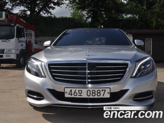 Mercedes-Benz S-Class W222