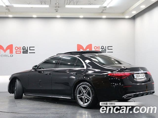 Mercedes-Benz S-Class W223 2