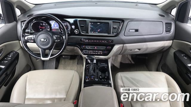 Kia All New Carnival 4