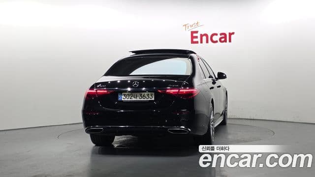 Mercedes-Benz S-Class W223 4