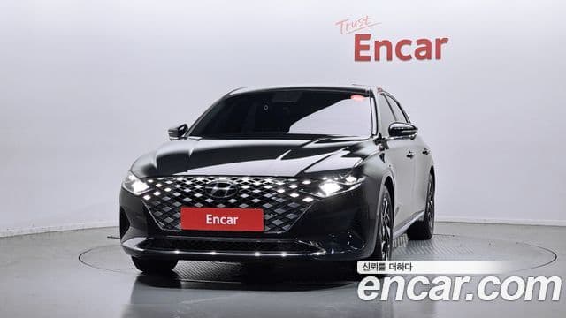 Hyundai The New Grandeur IG Hybrid 2