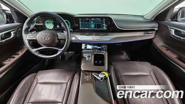 Hyundai The New Grandeur IG Hybrid 4