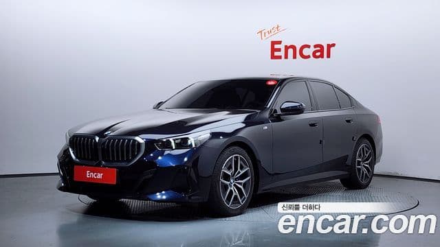 BMW 5 Series (G60)