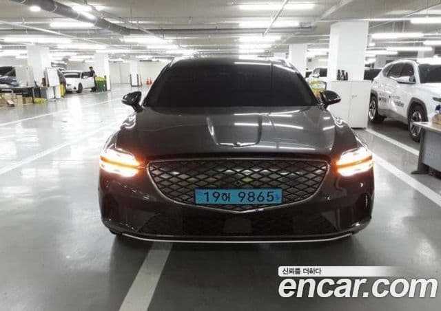 Genesis Electrified GV70