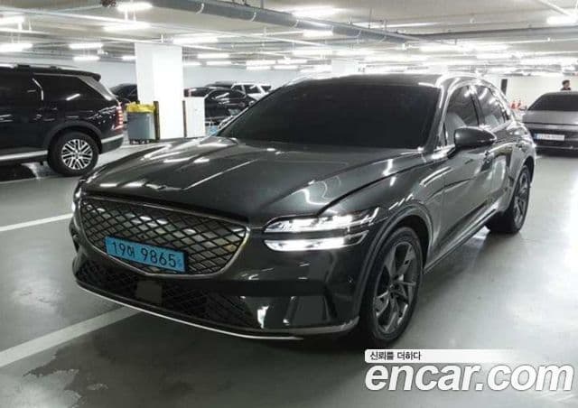 Genesis Electrified GV70 2
