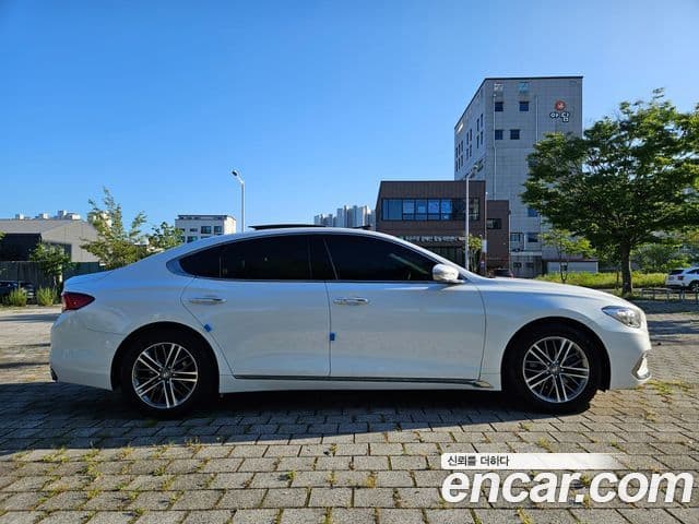 Hyundai Grandeur IG 3