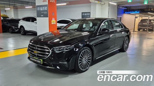 Mercedes-Benz E-Class W214 1