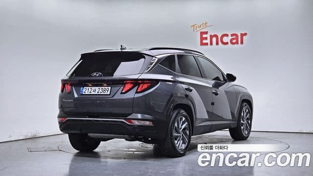Hyundai Tucson (NX4) 2