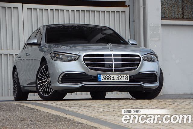Mercedes-Benz S-Class W223 3