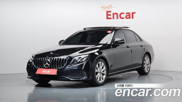 Mercedes-Benz E-Class W213 1