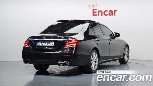 Mercedes-Benz E-Class W213 2