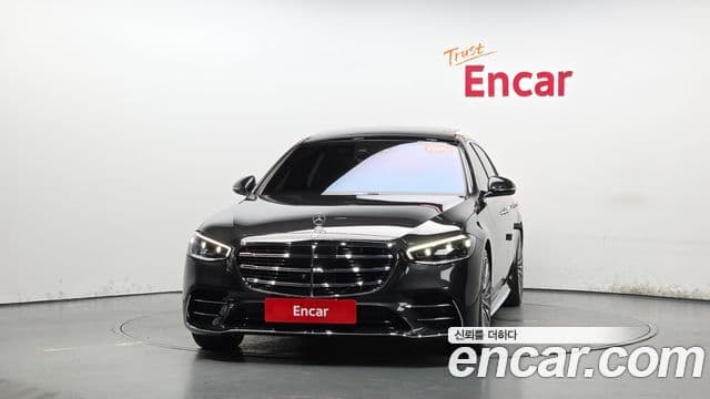 Mercedes-Benz S-Class W223 2