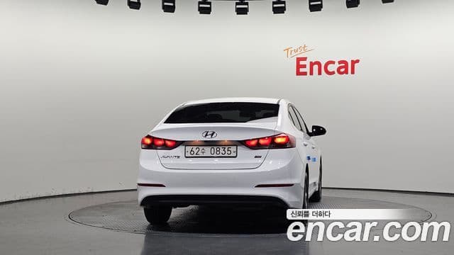 Hyundai Avante AD 4